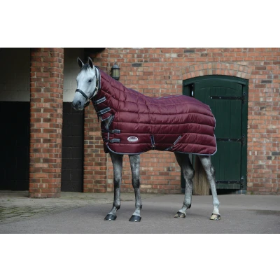 Image of Weatherbeeta ComFiTec 210D Channel Quilt Combo Neck Heavy 360g Maroon/Grey/White