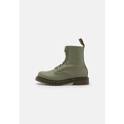 Image of Dr. Martens Pascal Classic ankle boots, Women&#039;s, Size: 3, Camouflage/khaki/virginia shoes