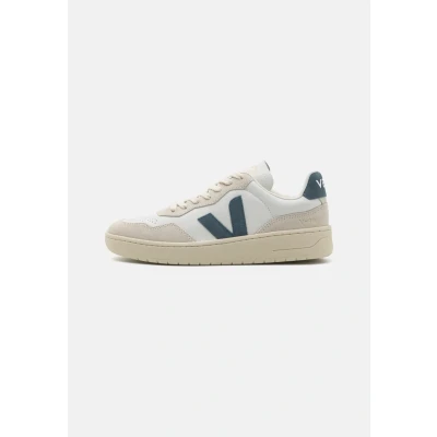 Image of Veja V90 Trainers extrawhite/california, Men&#039;s, Size: 15, Extra white/california Leather