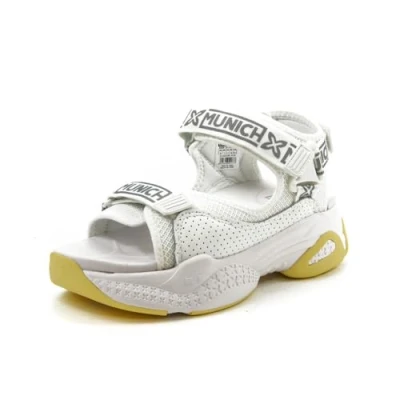 Image of Munich Women&#039;s Areia 10 Sneaker, White, 5 UK