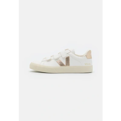 Image of Veja Recife LOGO Trainers, Women&#039;s, Size: 6, Extra white/platine Leather and textile