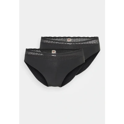 Image of Triumph 2 PACK Briefs, Women&#039;s, Size: Small, Black
