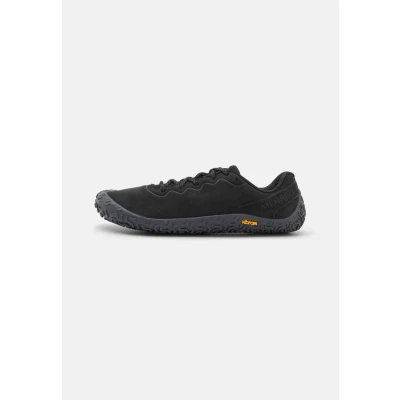 Image of Merrell Vapor Glove Minimalist running shoes, Men&#039;s, Size: 8, Black Nubuck