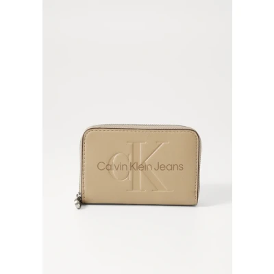 Image of Calvin Klein Jeans Sculpted ZIP Around Wallet, Women&#039;s, Size: One Size, Crockery