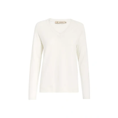 Image of Peppercorn Women&#039;s Tana V Neck Pullover, 235 Cloud Dancer, L