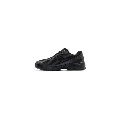Image of New Balance U740 Trainers, Size: 3.5, Black Synthetics/textile