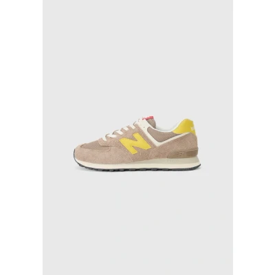 Image of New Balance 574 Unisex Trainers, Size: 3.5, Mushroom shoes