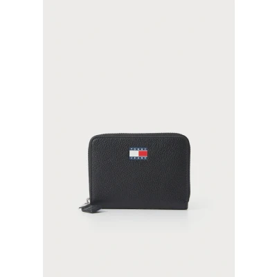 Image of Tommy Jeans MUST MED Wallet, Women&#039;s, Size: One Size, Black