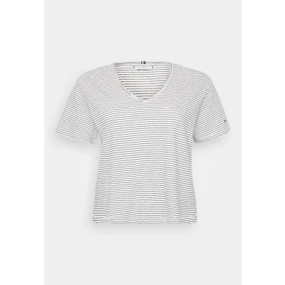 Image of Tommy Hilfiger Curve Print Tshirt, Women&#039;s, Size: 18, Calico/dark night navy