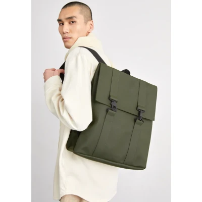 Image of Rains BAG Unisex Rucksack, Size: One Size, Green