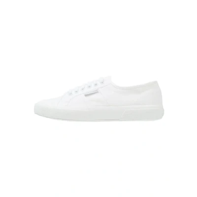 Image of Superga 2750 Classic Trainers, Size: 4, White Textile