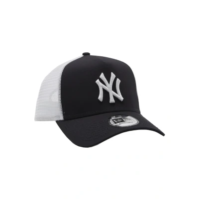 Image of New Era Clean Trucker Neyyan Cap, Size: One Size, Scarlet/white