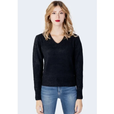 Image of ONLY Women&#039;s Onlella Piumo L/S V Neck Pullover Cc KNT Sweater, Black, L