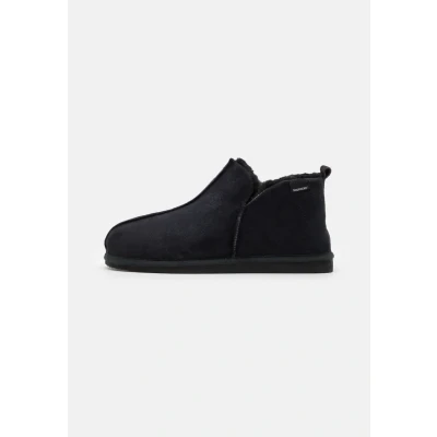 Image of Shepherd Anton Slippers, Men&#039;s, Size: 11.5, Black Sheepskin