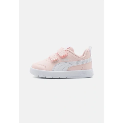 Image of Puma Courtflex V3 Unisex Competition running shoes for kids, Size: 8K, Island pink/white Imitation leather/ textile