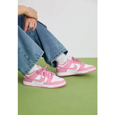 Image of Nike Sportswear DUNK NEXT Nature Trainers, Women&#039;s, Size: 3, White/elemental pink High quality imitation leather