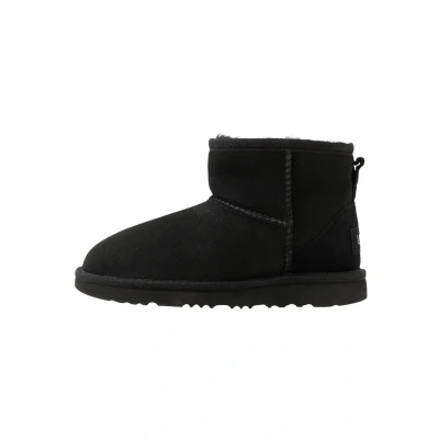 Image of UGG Unisex Kid&#039;s Ds&#039; Classic Mini Ii Boot, Black, 1 UK