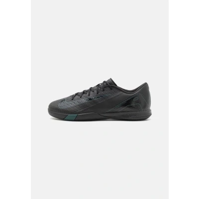 Image of Nike Performance ZOOM Vapor 16 Academy IC Indoor football boots, Men&#039;s, Size: 6/6.5, Black/deep jungle Synthetics