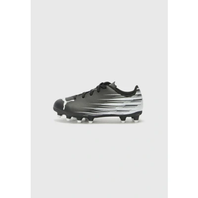 Image of Puma Attacanto II Moulded stud football boots for kids, Size: 11K, Black/white shoes
