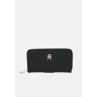 Image of Tommy Hilfiger Poppy Large Wallet, Women&#039;s, Size: One Size, Black