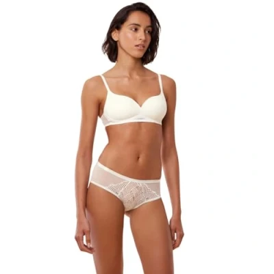 Image of Triumph Women&#039;s Delightful Spotlight Hipster Underwear, Silk White, 16