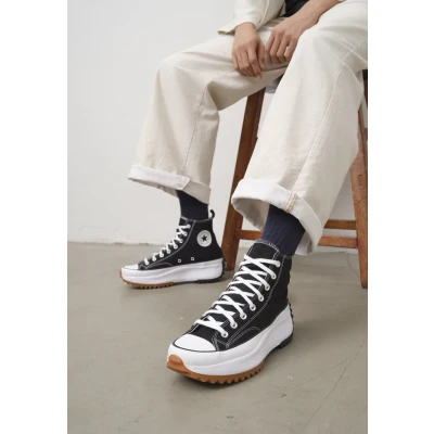 Image of Converse Run Star Hike Platform Trainers, Black White, 5 UK