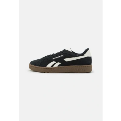 Image of Reebok Unisex&#039;s Club C Grounds UK Sneaker, Cblack Chalk Rbkle2, 4