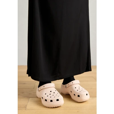 Image of Crocs Classic Clogs, Women&#039;s, Size: 9, Quartz shoes