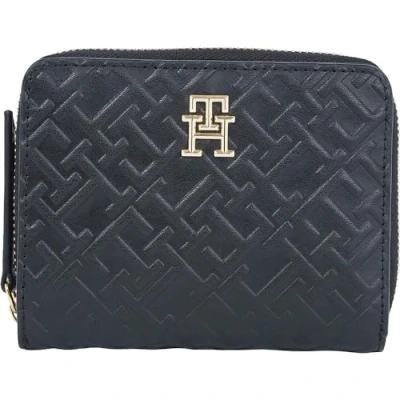 Image of Tommy Hilfiger TH Refined Med. Mono Wallet AW0AW15755 (Black (BDS)), black, M, Classic
