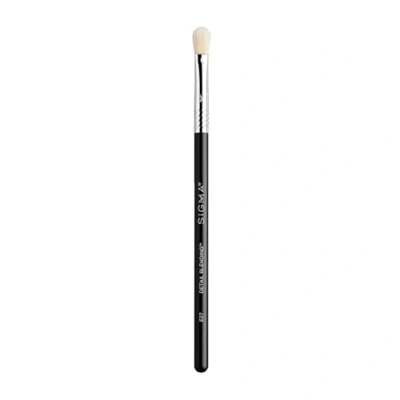 Image of Sigma Beauty E27 Detail Blending Brush