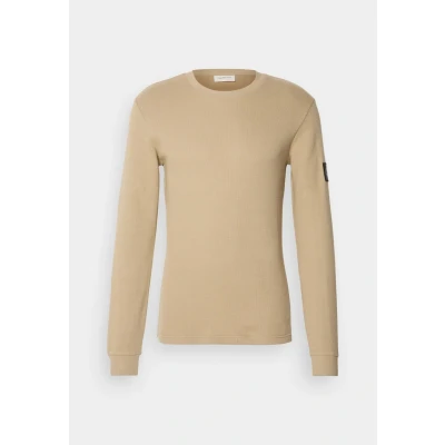 Image of Calvin Klein Jeans Badge TEE Long sleeved top, Men&#039;s, Size: Small, Tree house