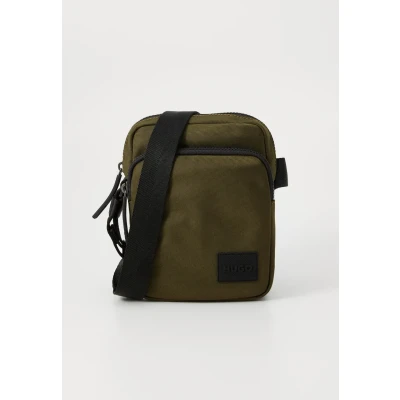 Image of HUGO Ethon 3.0 Pocket Cross body bag, Men&#039;s, Size: One Size, Open green