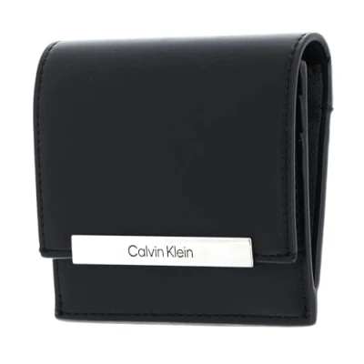 Image of Calvin Klein Linear Trifold Wallet, Women&#039;s, Size: One Size, Black