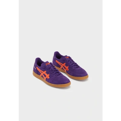 Image of Asics Sportstyle Skyhand OG Unisex Trainers, Size: 9.5, Midnight plum/koi Buckskin / suede