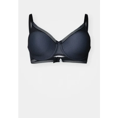 Image of Triumph Infinite Sensation Underwired bra, Women&#039;s, Size: 38C, Black