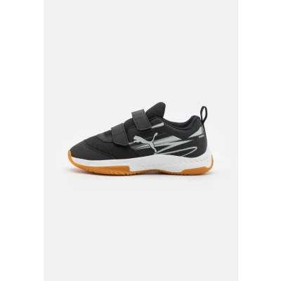 Image of Puma Varion II JR Unisex Handball shoes for kids, Size: 11.5K, Black/cool light gray Synthetics/textile