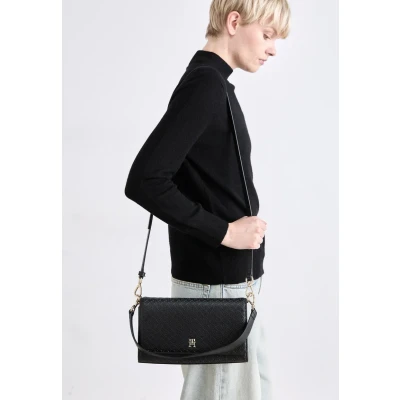 Image of Tommy Hilfiger Eternity Shoulder BAG MONO Handbag, Women&#039;s, Size: One Size, Black