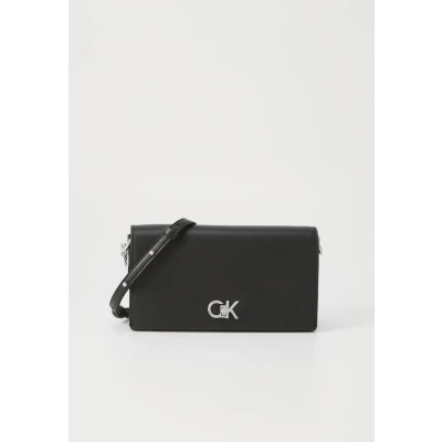 Image of Calvin Klein RE LOCK MINI Chain BAG Across body bag, Women&#039;s, Size: ONE, Black