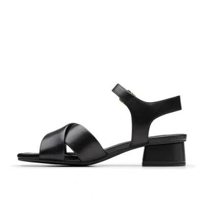 Image of Clarks Serina Cross Sandals, Women&#039;s, Size: 6.5, Black Leather