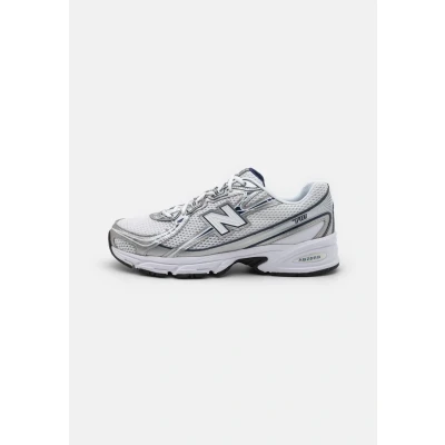 Image of New Balance U740 Unisex Trainers, Size: 9, Navy Imitation leather/ textile