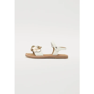Image of Gioseppo Beecher Sandals for kids, Size: 33, Blanco shoes