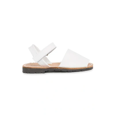 Image of Pisamonas Avarcas Sandals for kids, Size: 3K, Blanco Leather