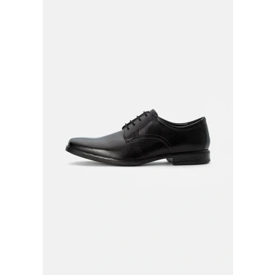 Image of Clarks Howard WALK Laceups black, Men&#039;s, Size: 6, Black Leather