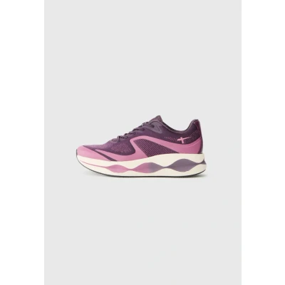 Image of Tamaris Women&#039;s Low Top Trainers, Shoes, Berry Comb, 7.5 UK