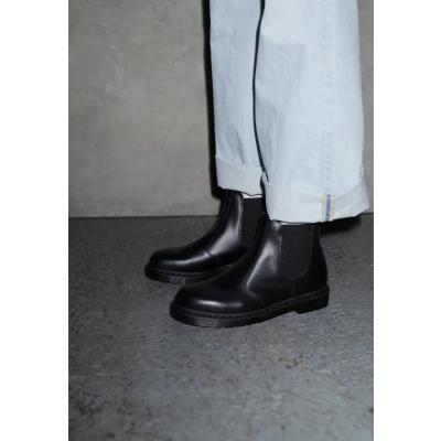 Image of Dr. Martens 2976 MONO Chelsea Classic ankle boots, Size: 3, Black smooth Leather