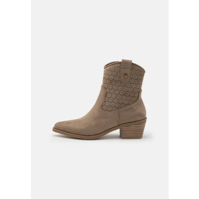 Image of XTI Cowboy/biker ankle boot, Women&#039;s, Size: 4, Taupe Textile