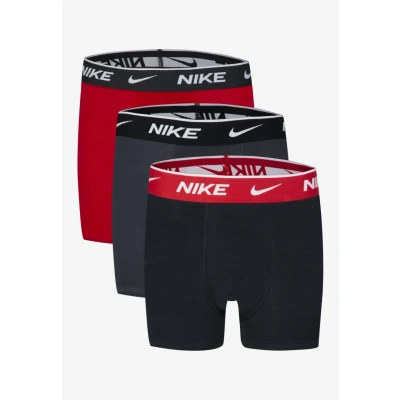 Image of Nike Sportswear Essential Brief 3 PACK Pants for kids, Size: 10 12y, Red