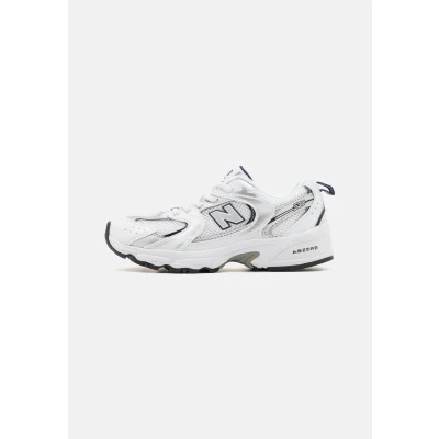 Image of New Balance 530 Unisex Trainers grey/white/silvercoloured for kids, Size: 2, Grey/white/silver coloured Imitation leather/ textile