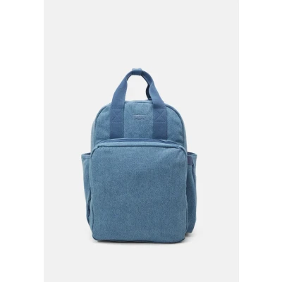 Image of Levi&#039;s Womens PACK Round Rucksack, Women&#039;s, Size: One Size, Light blue