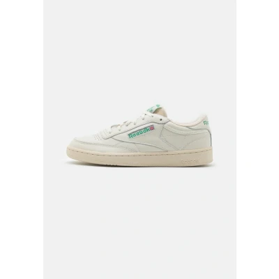 Image of Reebok Classic CLUB C 85 Vintage Unisex Trainers, Size: 2.5, Chalk/paperwhite/glen green Leather and textile